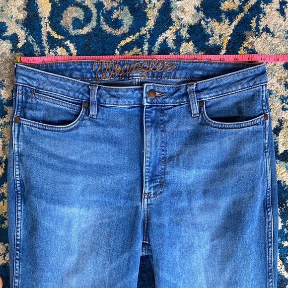 Wrangler High Rise Trouser Boot - Picture 9 of 10